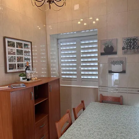 Pina House Vakantiehuis Pêra