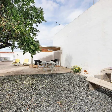 Pina House Pêra